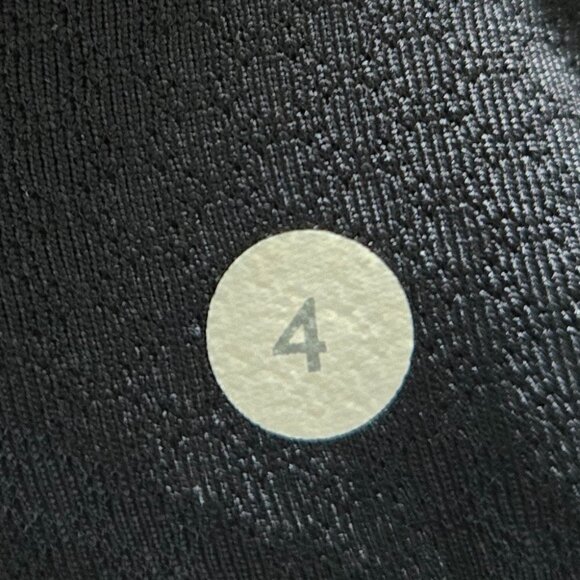 Lululemon Hot To Street Crop - 4 Heat Wave White Black / Black *Small flaw - Picture 8 of 8